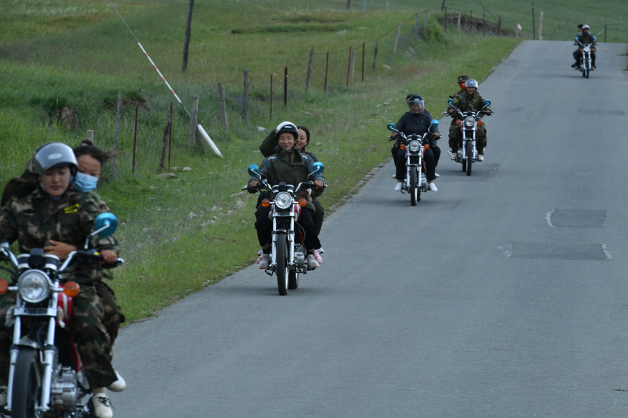 【顯影中國】生態(tài)管護(hù)&ldquo;娘子軍&rdquo; 這群小姐姐真颯！
