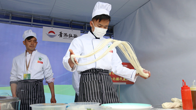 拉面技藝哪家強(qiáng)？來(lái)看青?；〉倪@場(chǎng)比拼！